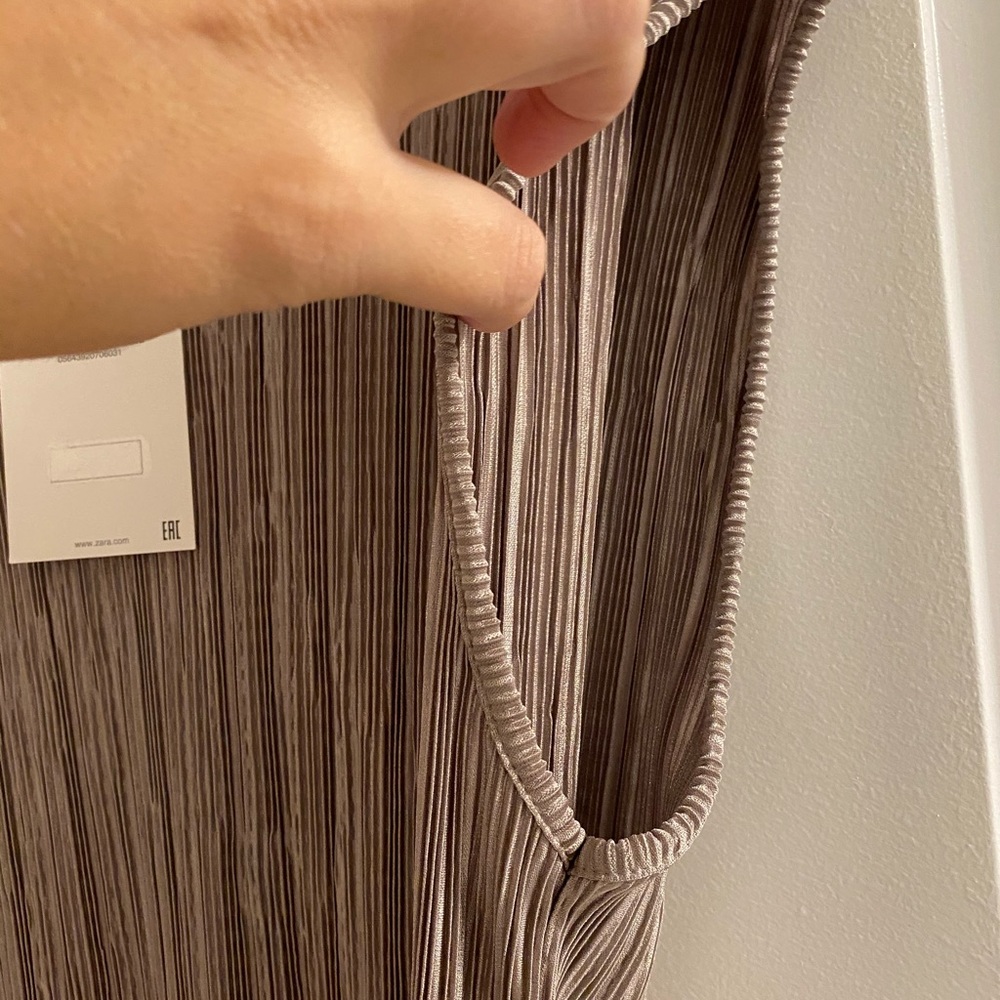 Zara Pleated Top - Picture 5 of 8